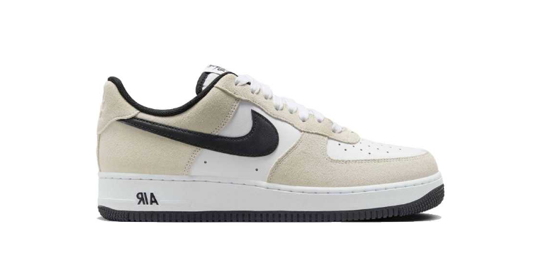 NIKE AIR FORCE 1 '07 LV8