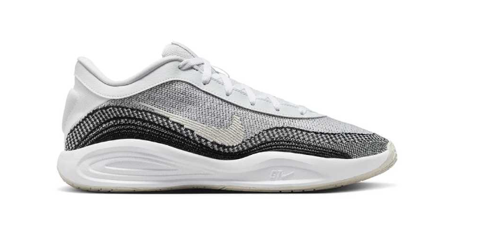 NIKE G.T. HUSTLE ACADEMY